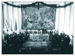 Acto de inauguración del Salón de Plenos del Palacio de la Real Audiencia de Sevilla, sede provisional del Parlamento de Andalucía.